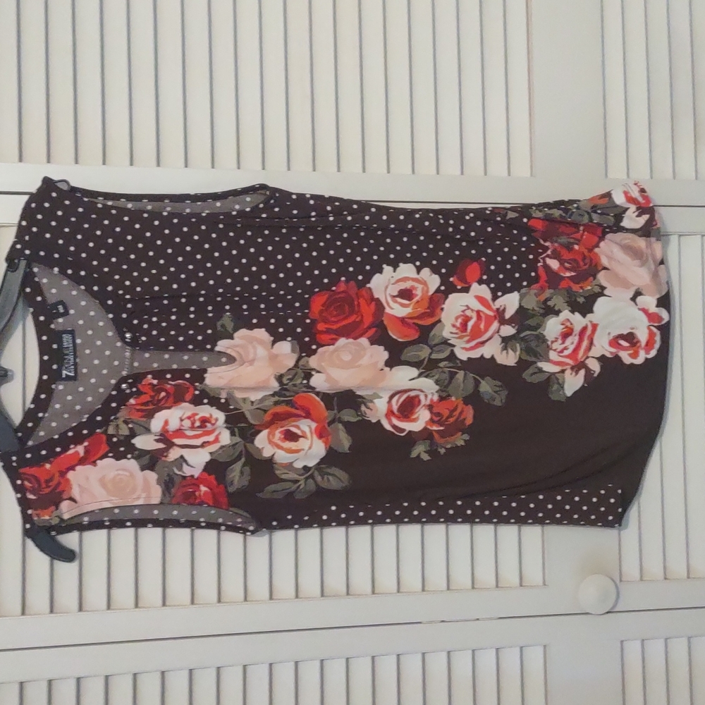 Ladies Sleeveless Blouse